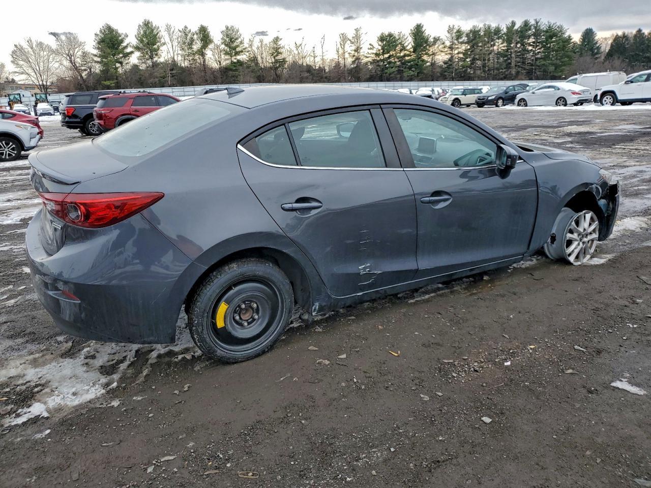 2016 Mazda 3 Touring - Image 3