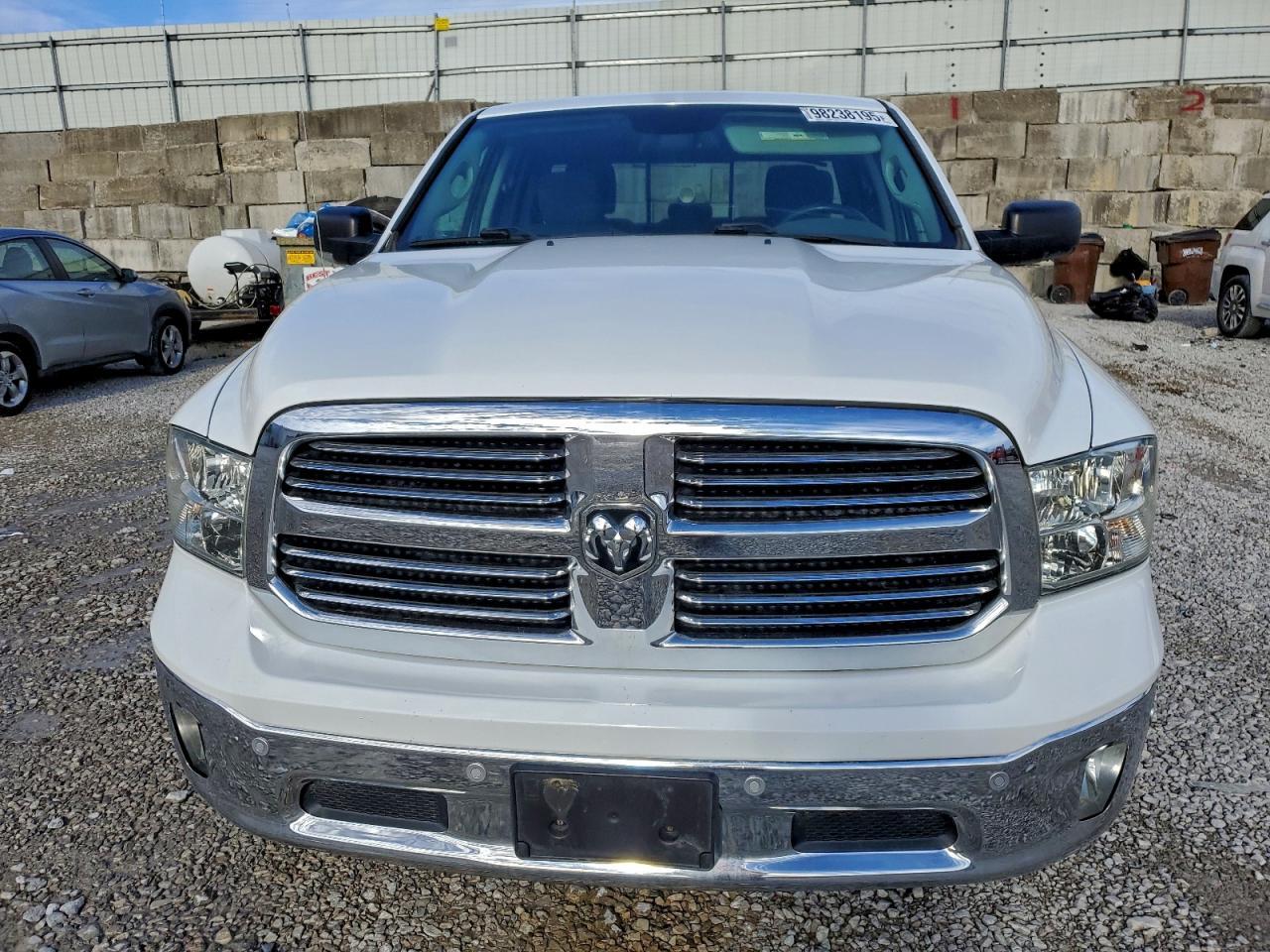 2016 Ram 1500 Slt - Image 5