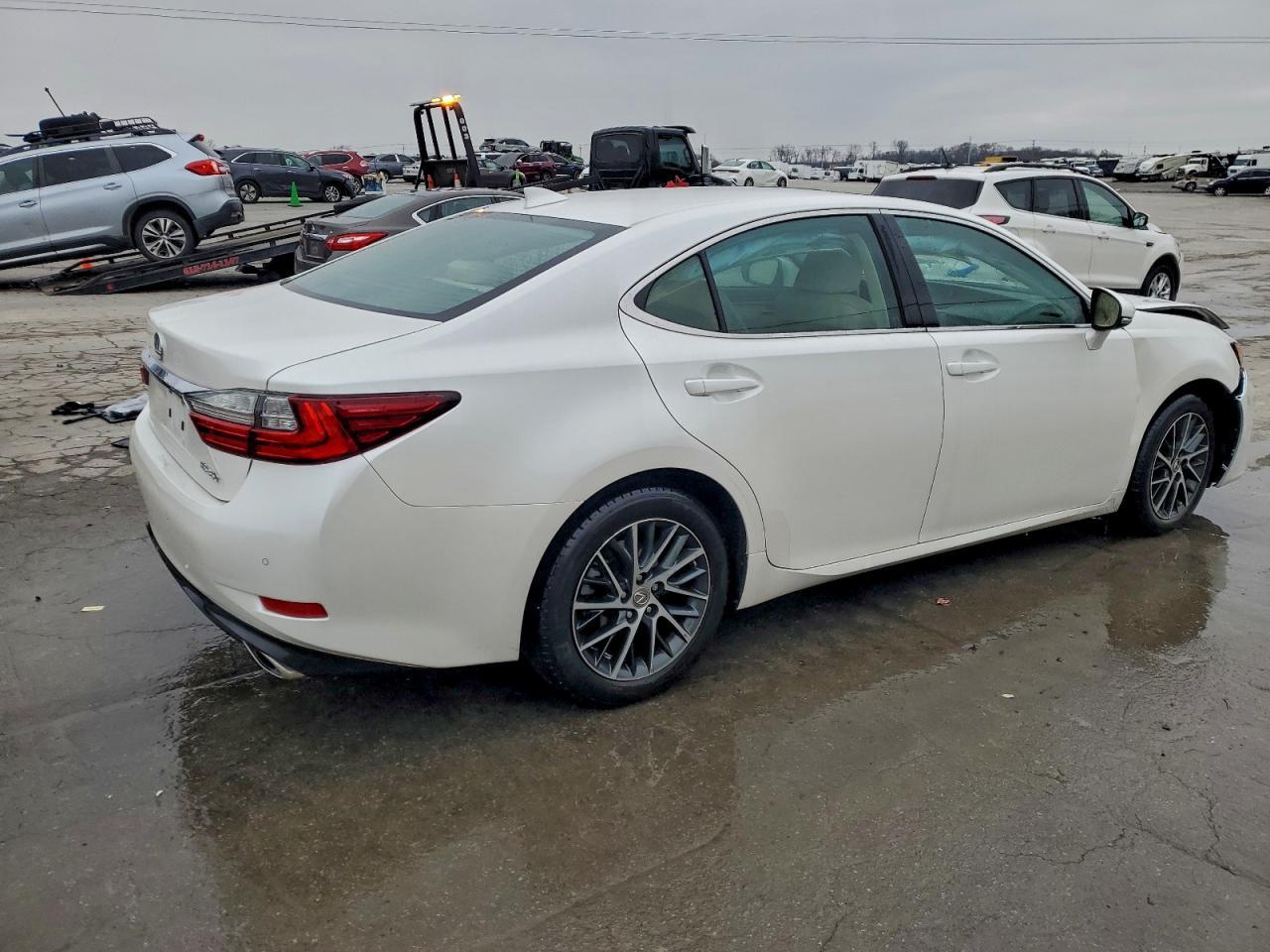 2018 Lexus Es 350 Base - Image 3