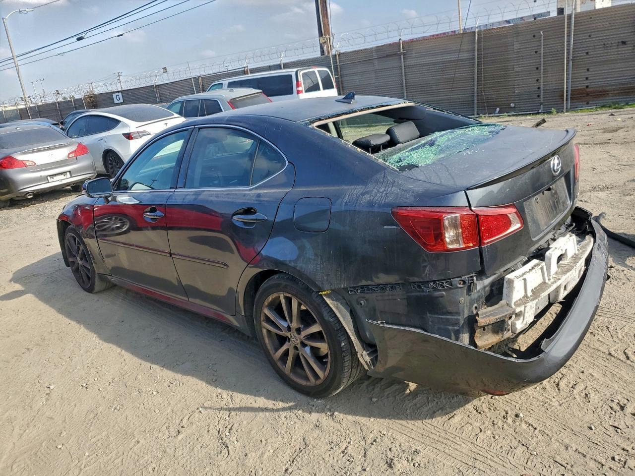 2011 Lexus Is 250 - Image 2