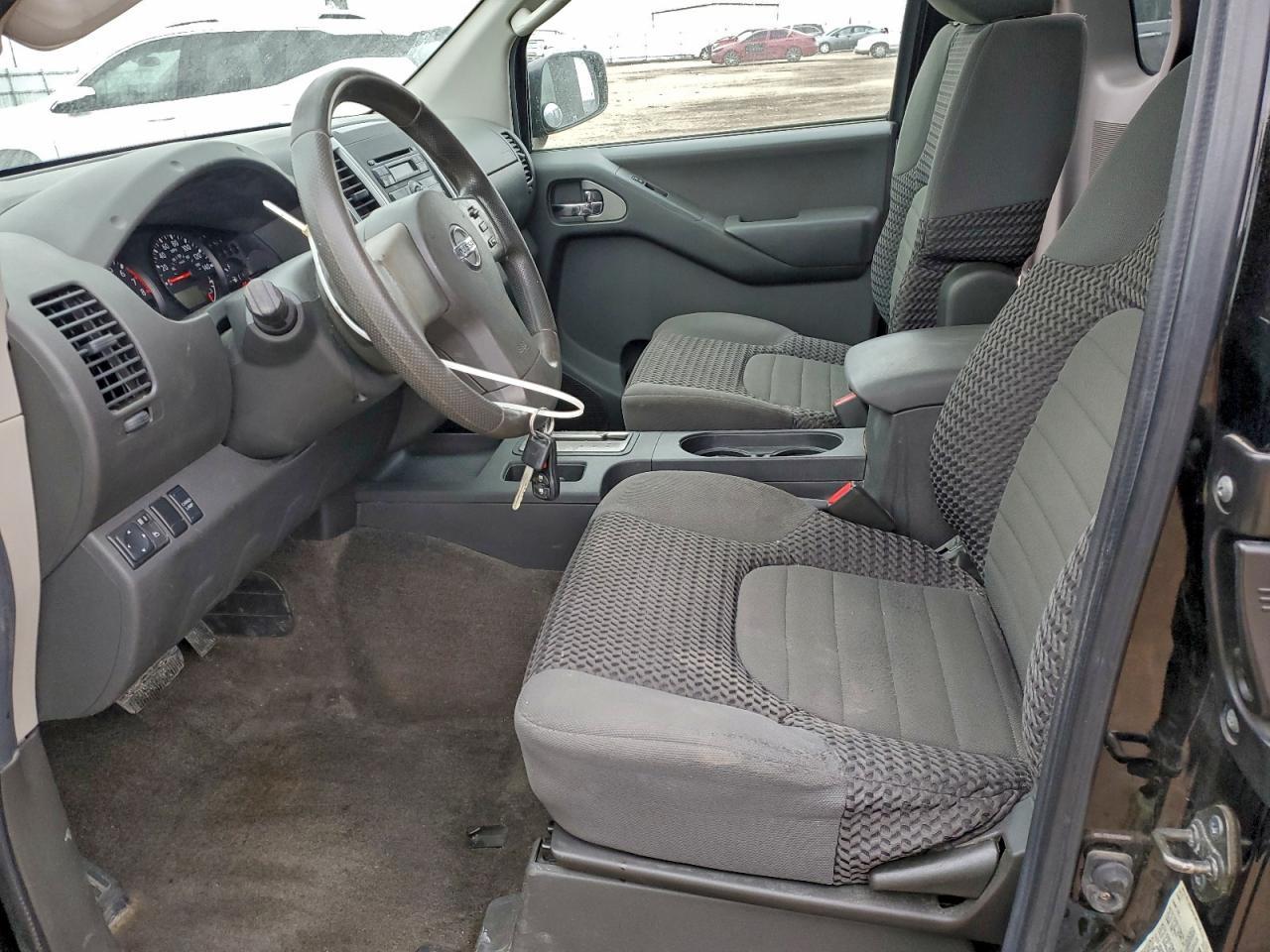 2011 Nissan Frontier Sv - Image 7