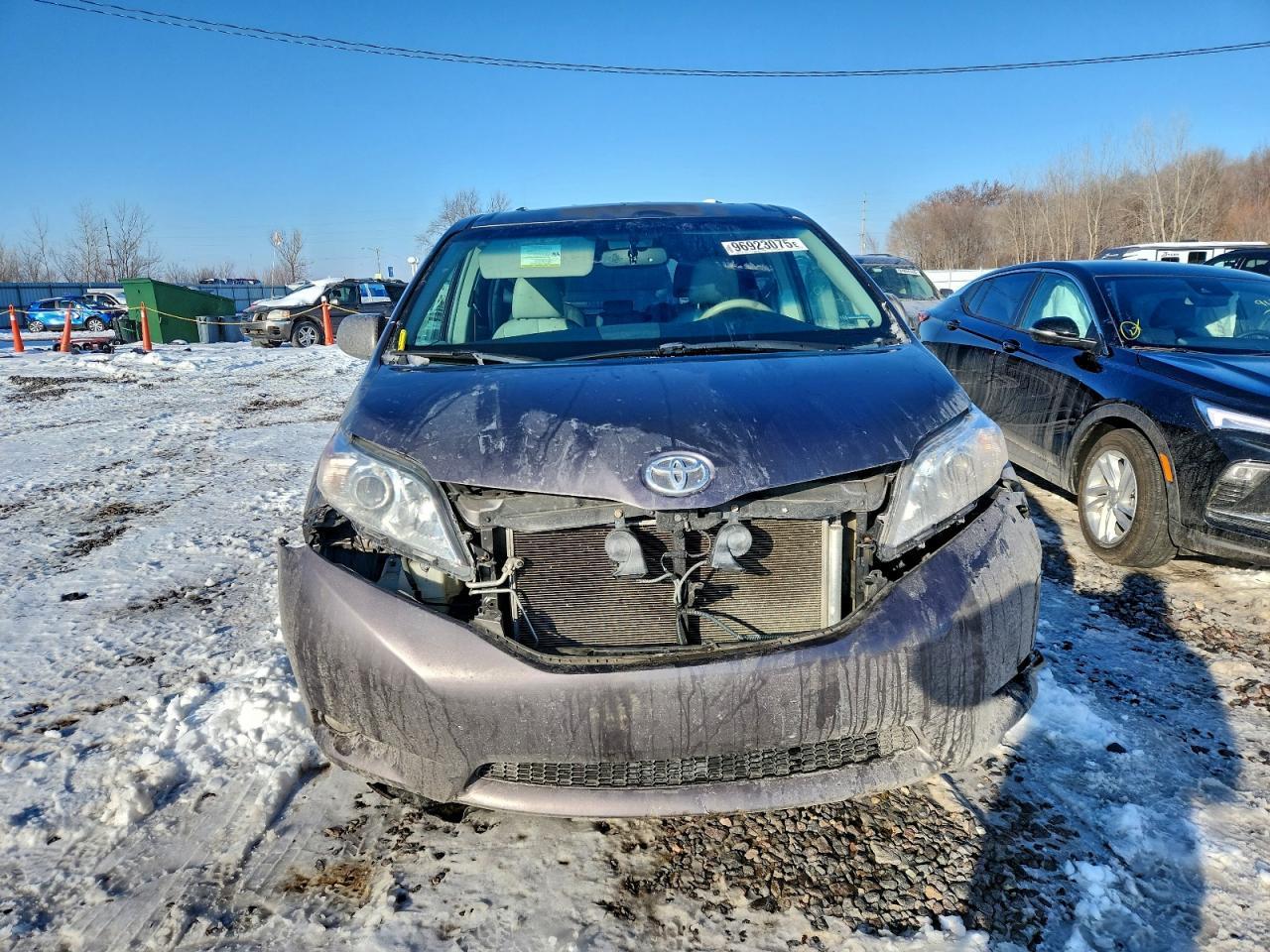 2011 Toyota Sienna Xle - Фото 5