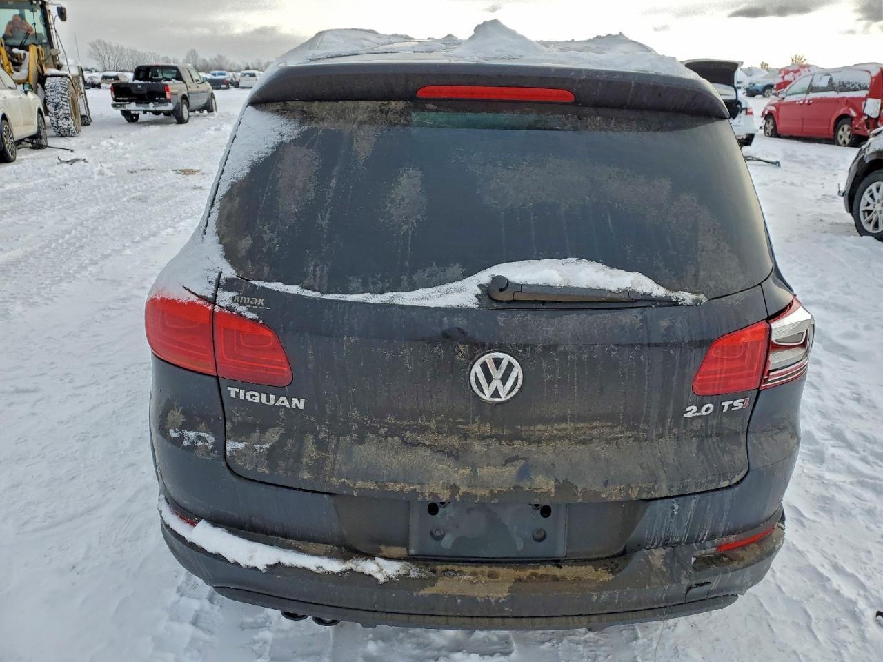 2015 Volkswagen Tiguan S - Фото 6
