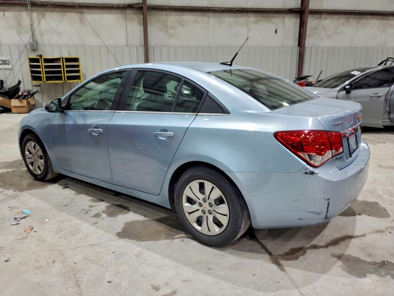 2012 Chevrolet Cruze Ls - Фото 2