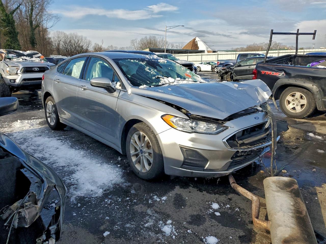 2020 Ford Fusion Se - Фото 4