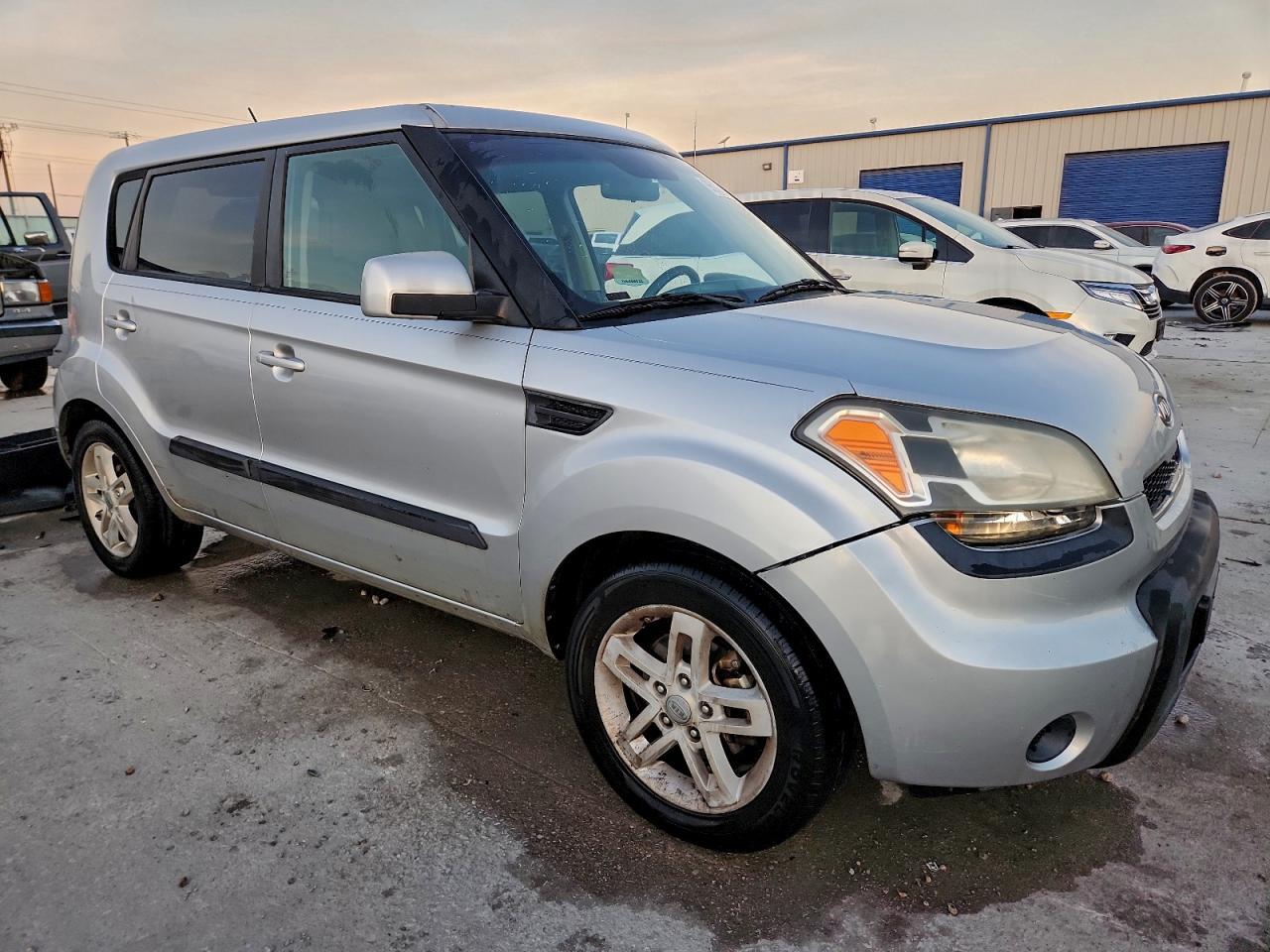 2011 Kia Soul + - Фото 4