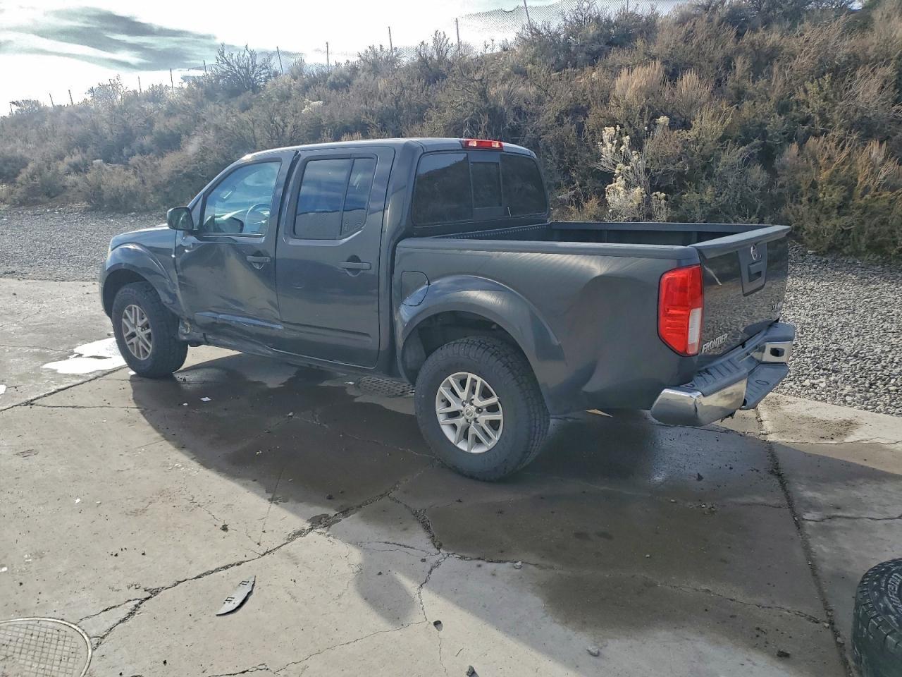 2014 Nissan Frontier S - Фото 2
