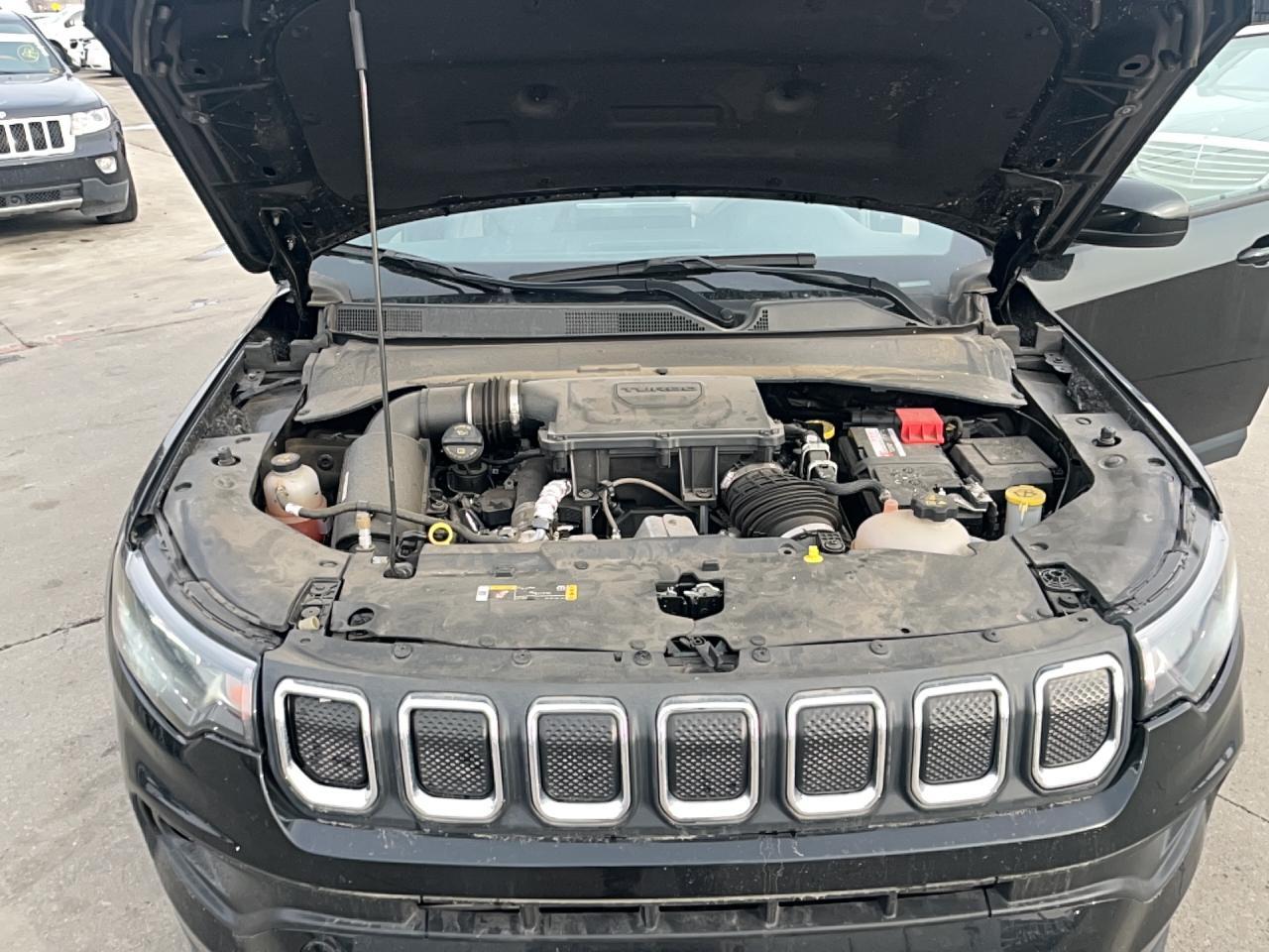 2024 Jeep Compass Latitude - Image 7