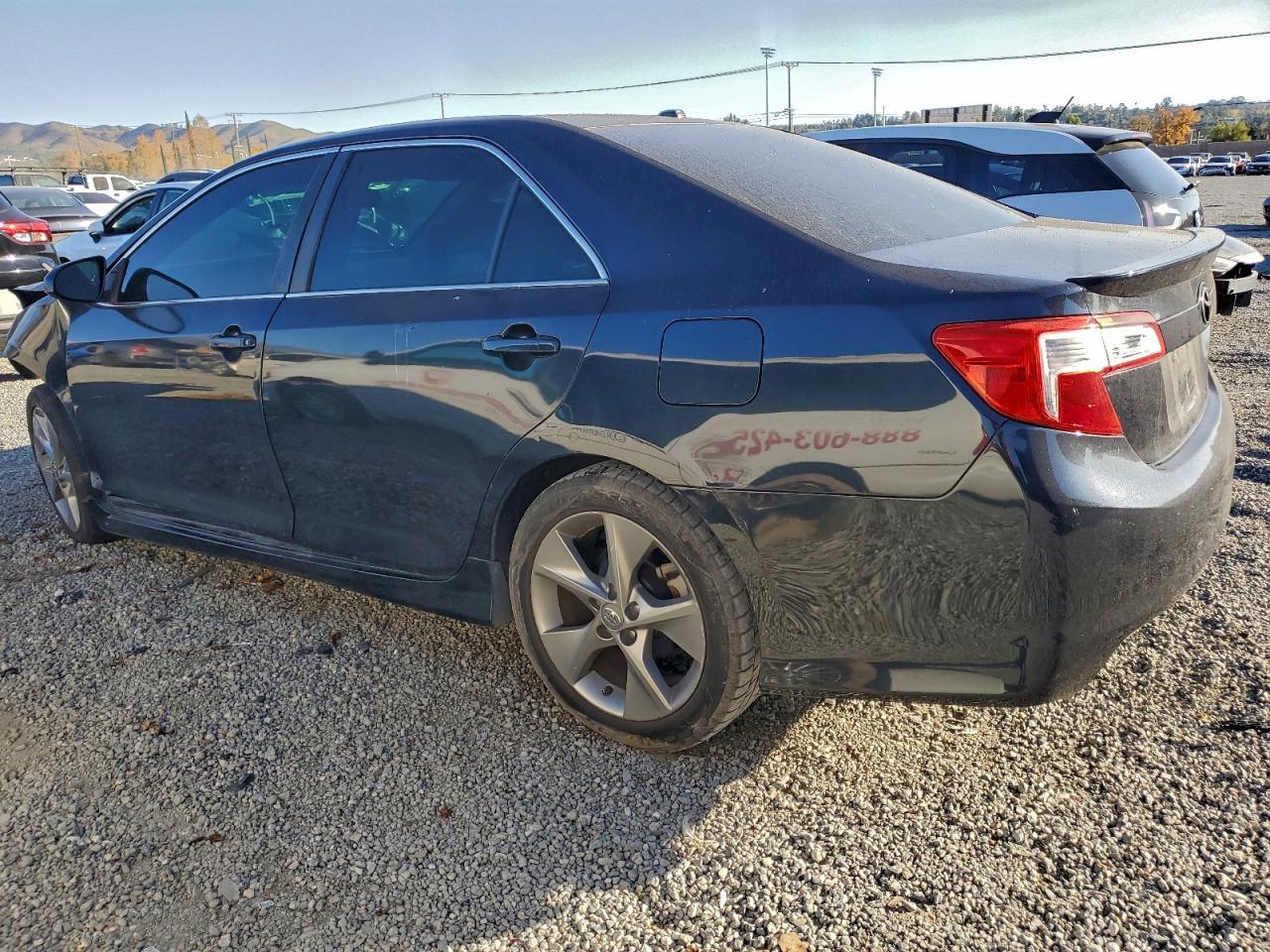2012 Toyota Camry Se - Фото 2