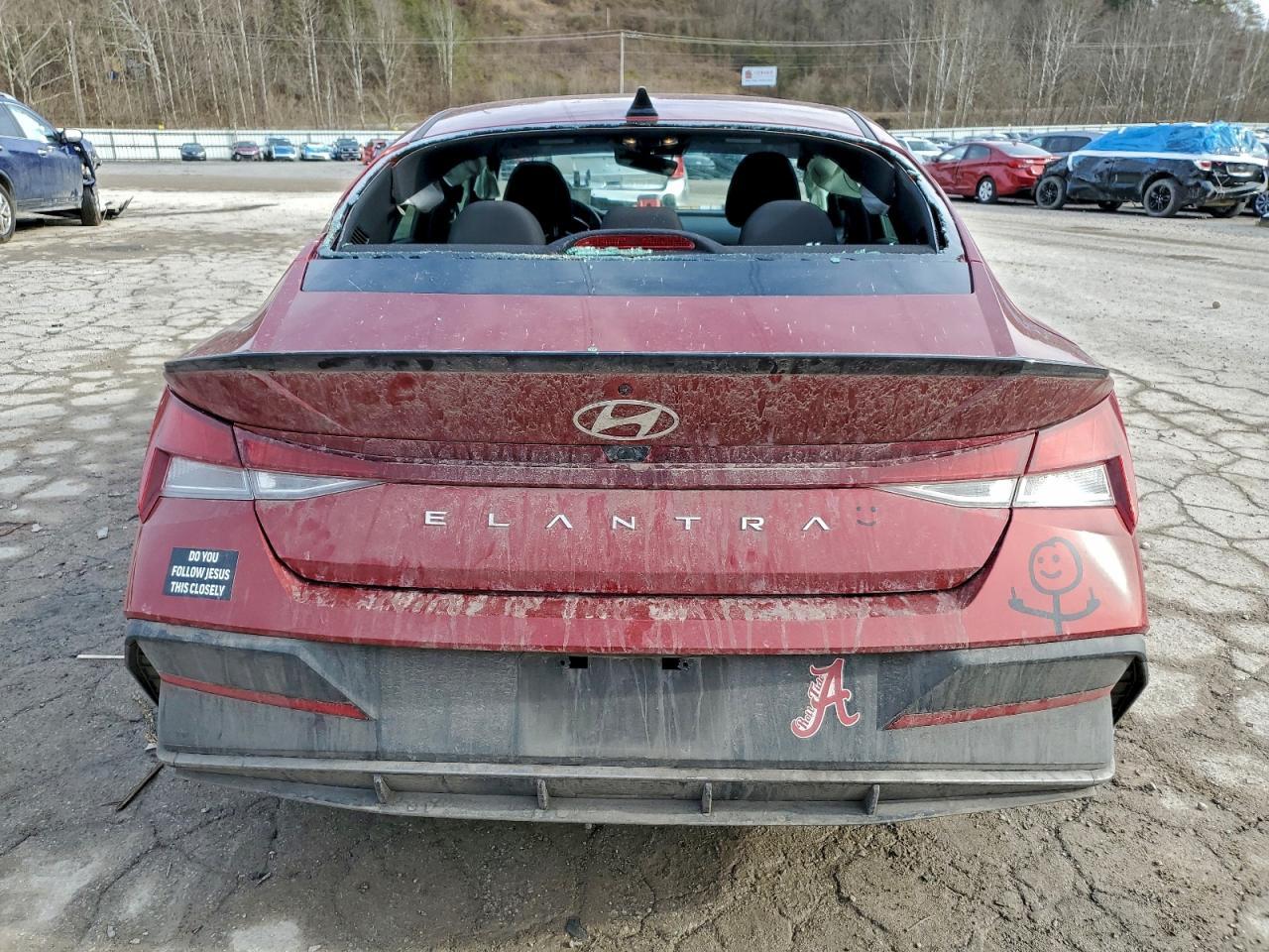 2025 Hyundai Elantra Sel Sport - Image 6