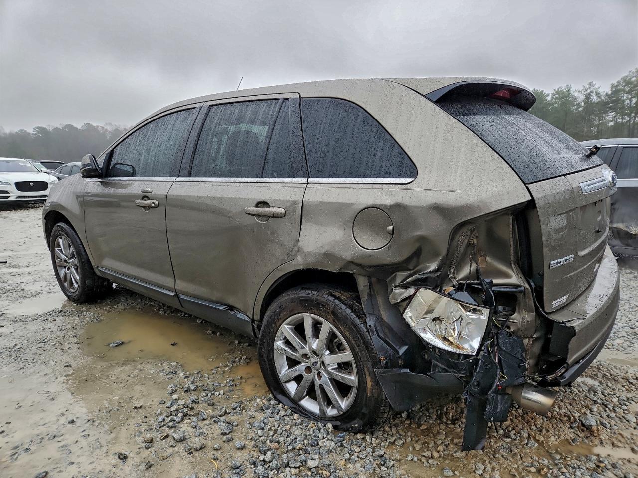 2012 Ford Edge Limited - Image 2