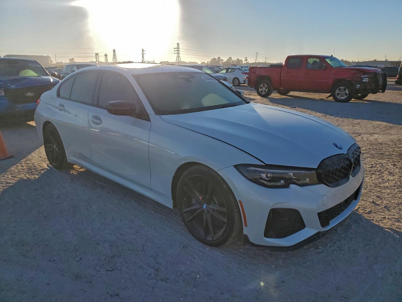 2022 BMW M340Xi - Image 4