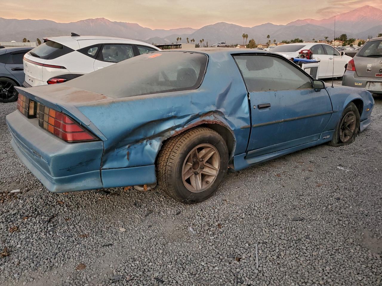 1991 Chev Camaro - Фото 3