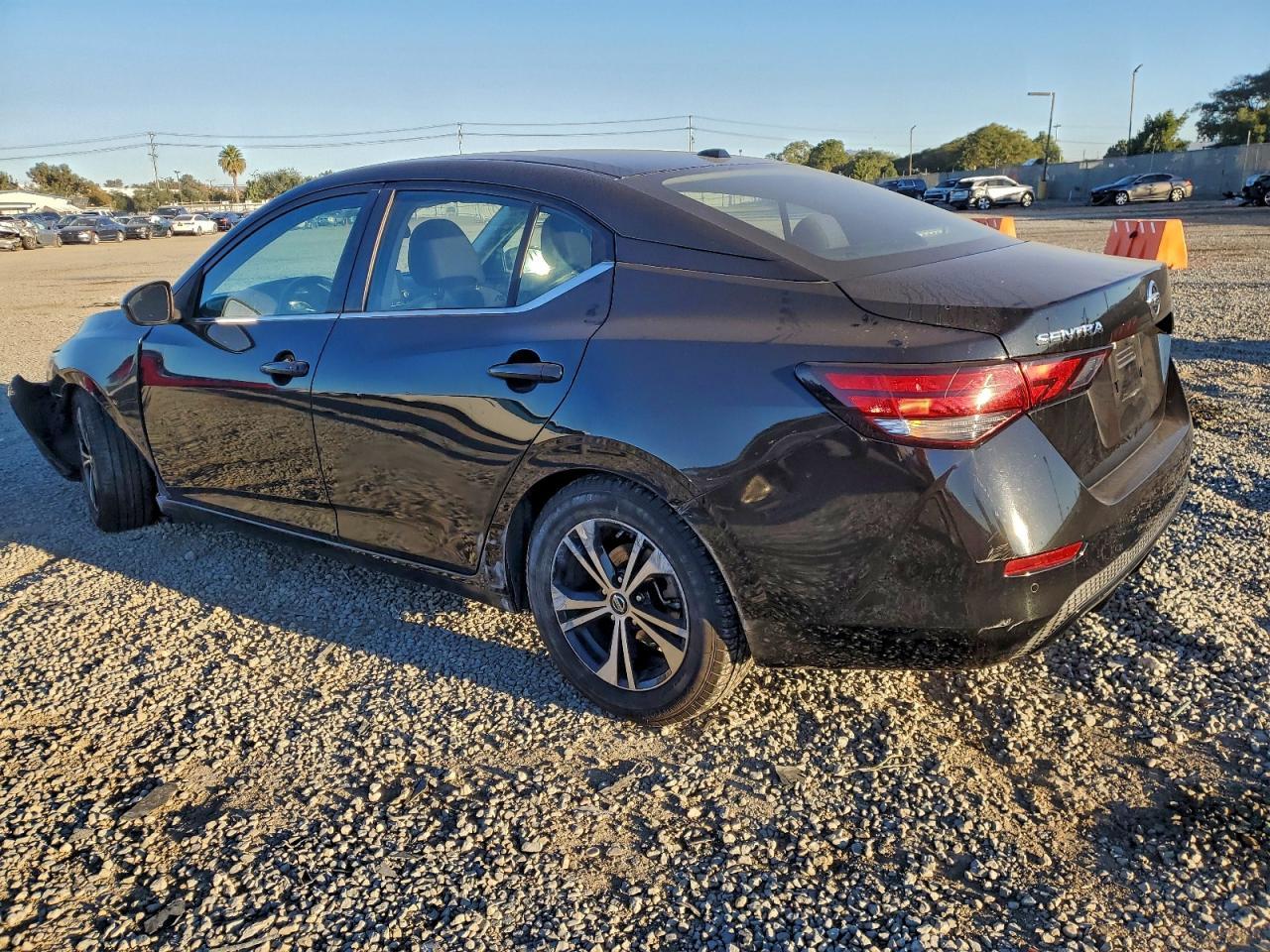 2021 Niss Sentra - Фото 2
