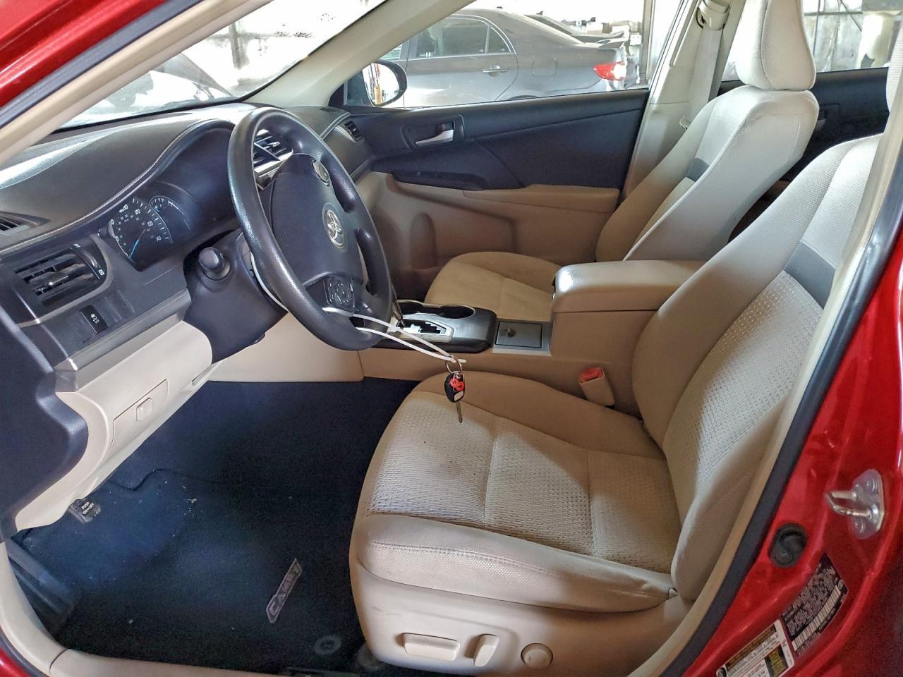 2013 Toyota Camry L - Фото 7