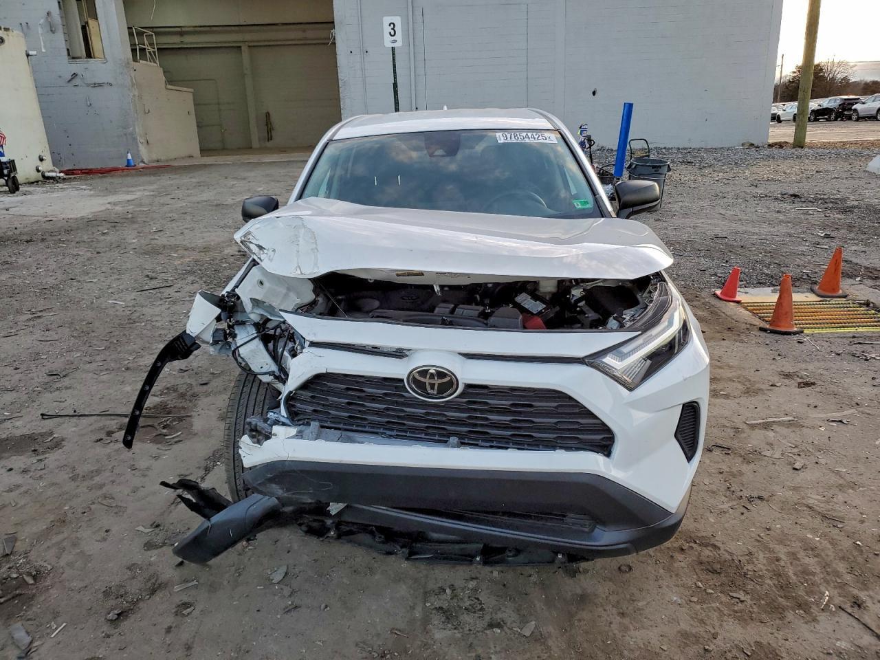 2023 Toyota Rav4 Le - Фото 5