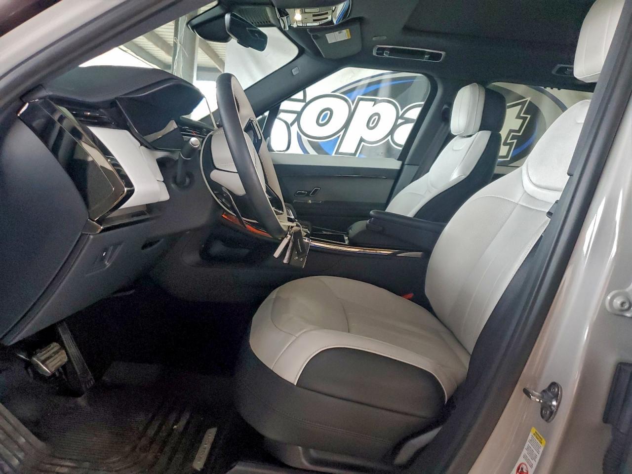 2025 Land Rover Range Rover Sport Dynamic Se - Image 7