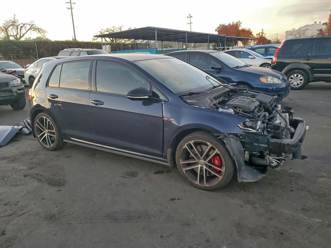2017 Volkswagen Gti S/Se - Фото 4