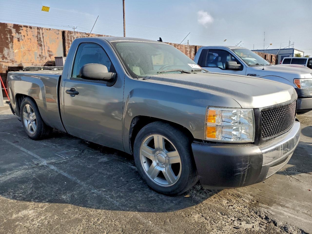 2008 Chevrolet Silverado C1500 - Фото 4