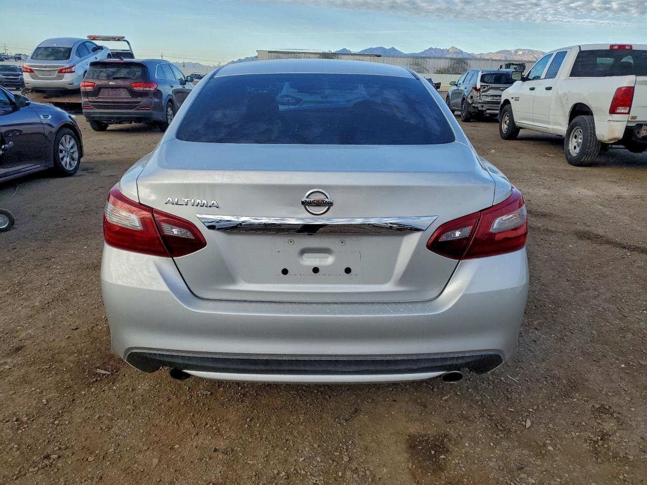 2018 Nissan Altima 2.5 - Фото 6