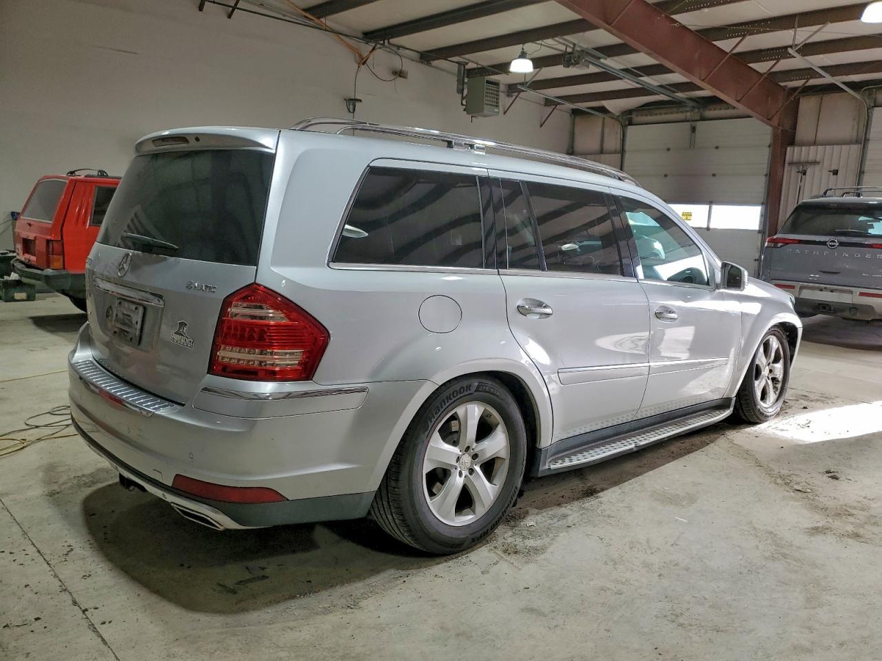 2011 Mercedes-Benz Gl 450 4Matic - Image 3