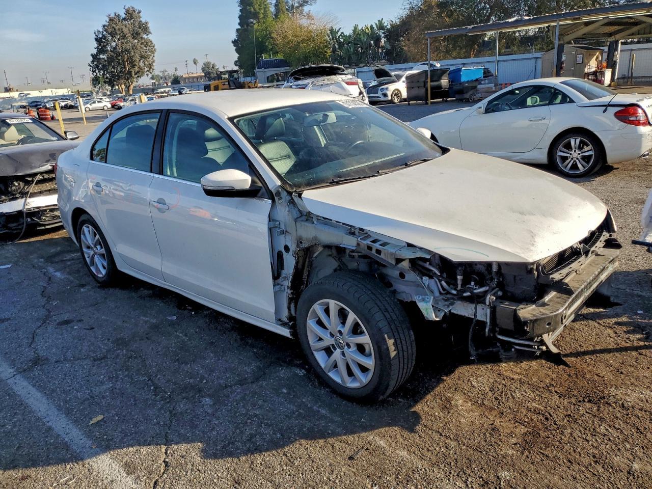 2014 Volkswagen Jetta Se - Image 4