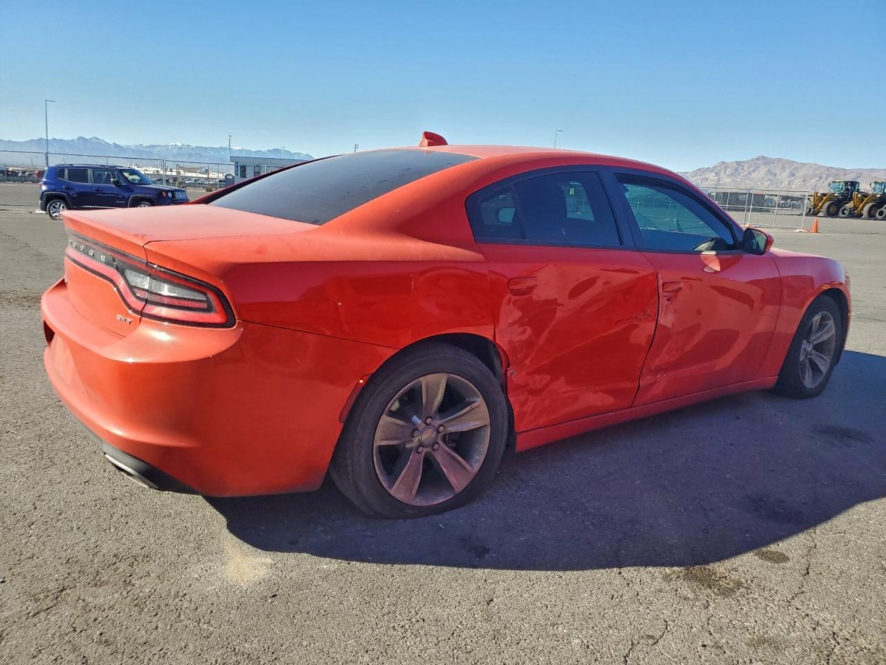 2016 Dodge Charger Sxt - Фото 3