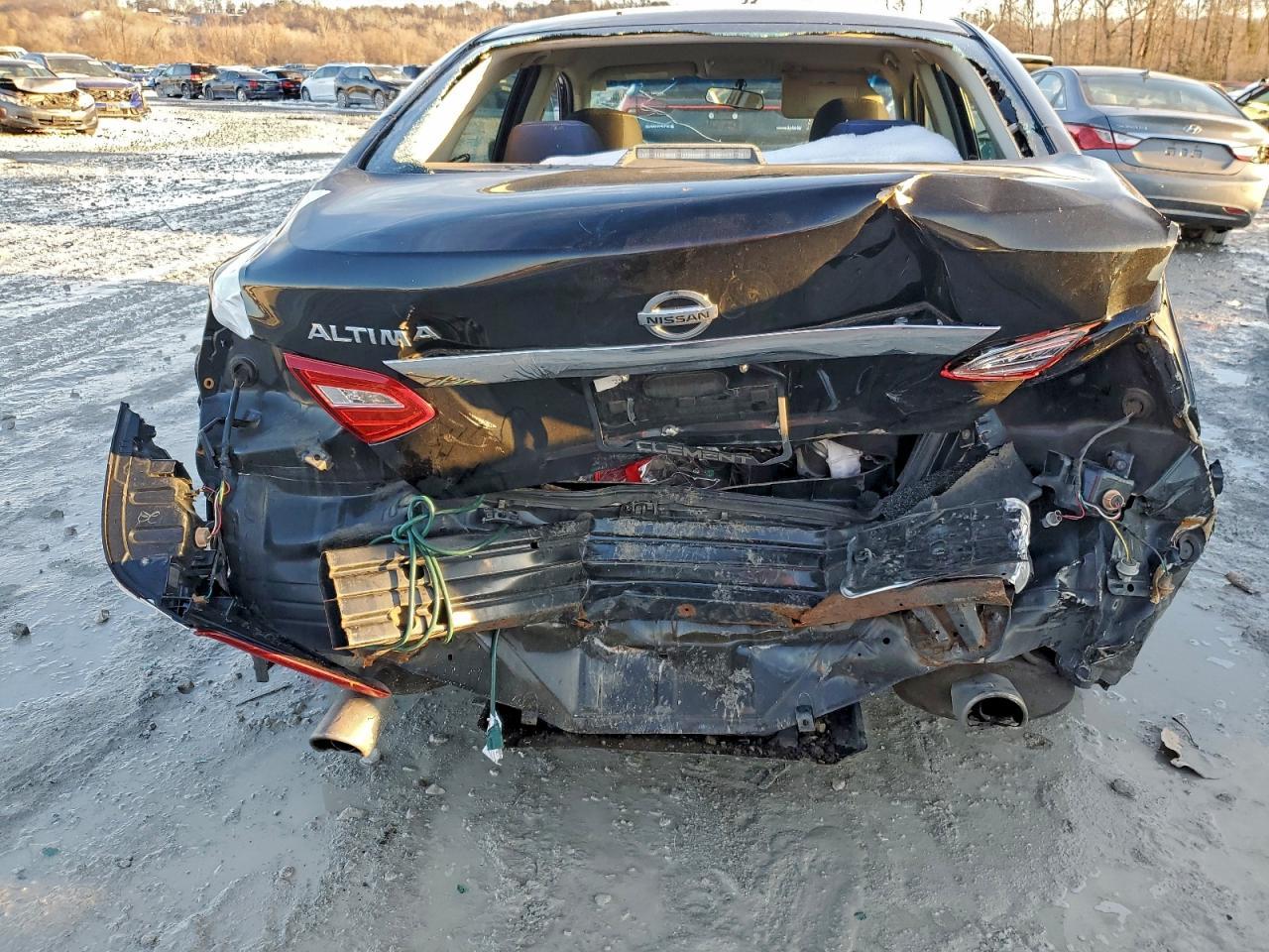 2016 Nissan Altima 2.5 - Фото 6