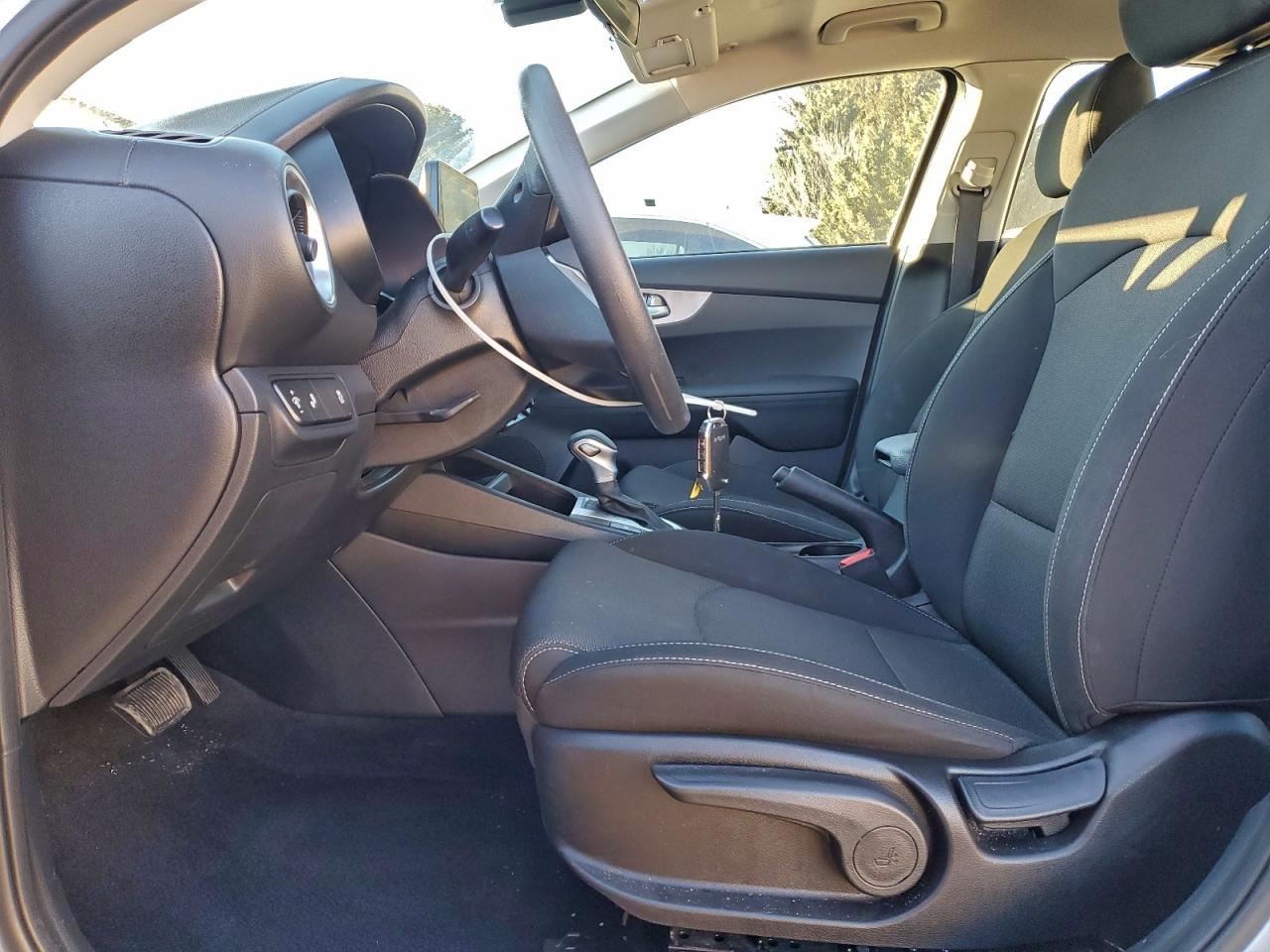 2023 Kia Forte Lx - Фото 7