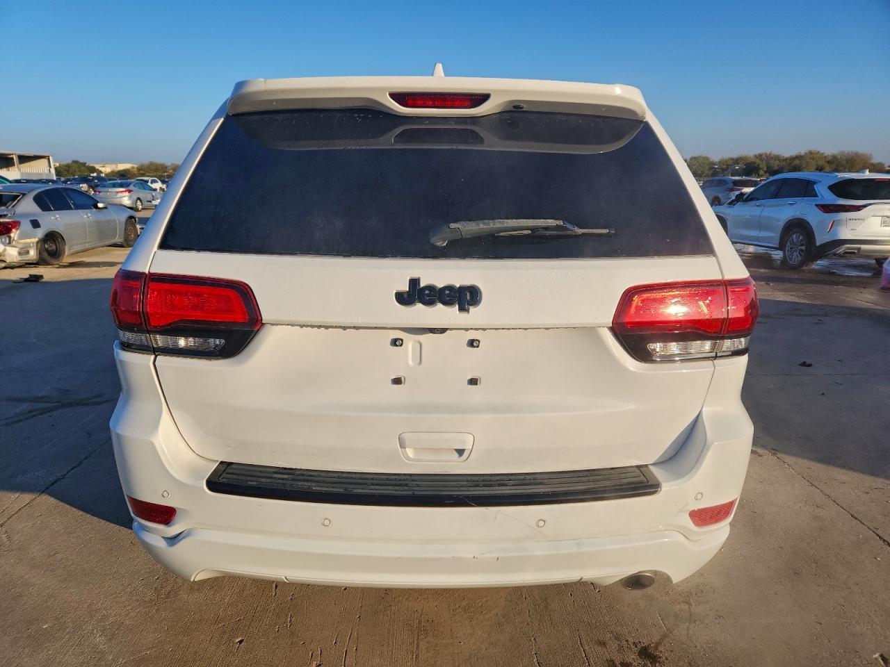 2017 Jeep Grand Cherokee Laredo - Фото 6