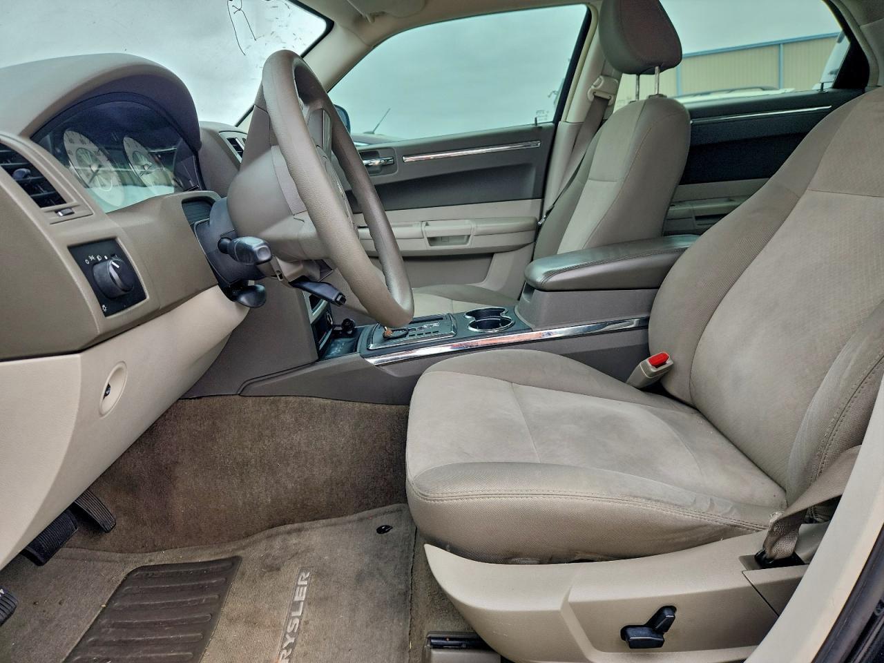 2009 Chrysler 300 Lx - Фото 7