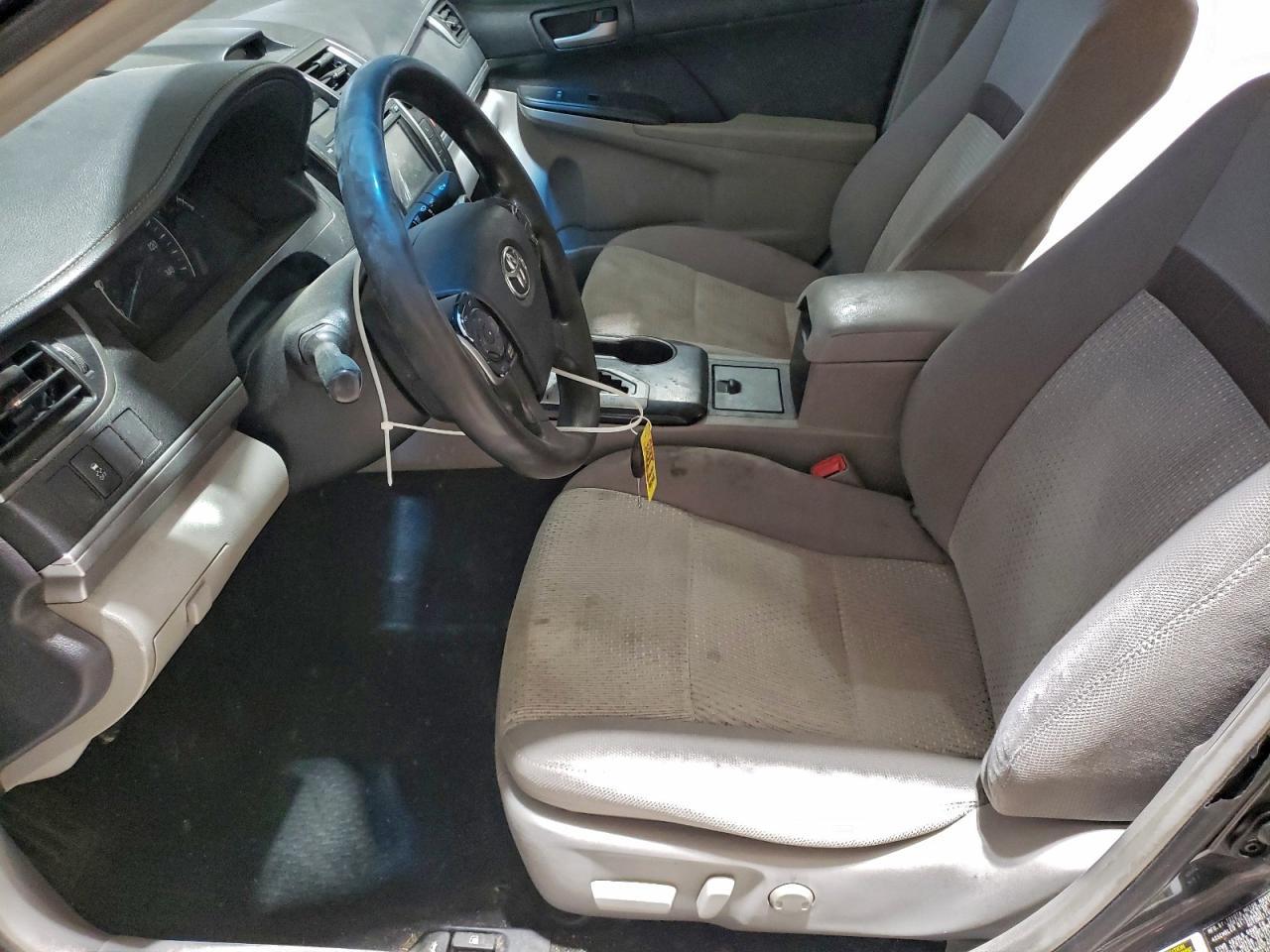 2014 Toyota Camry - Image 7