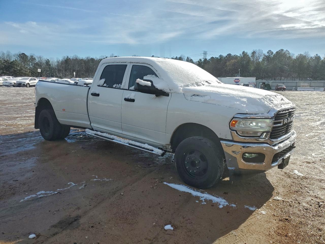2019 Ram 2500 Laramie - Image 4