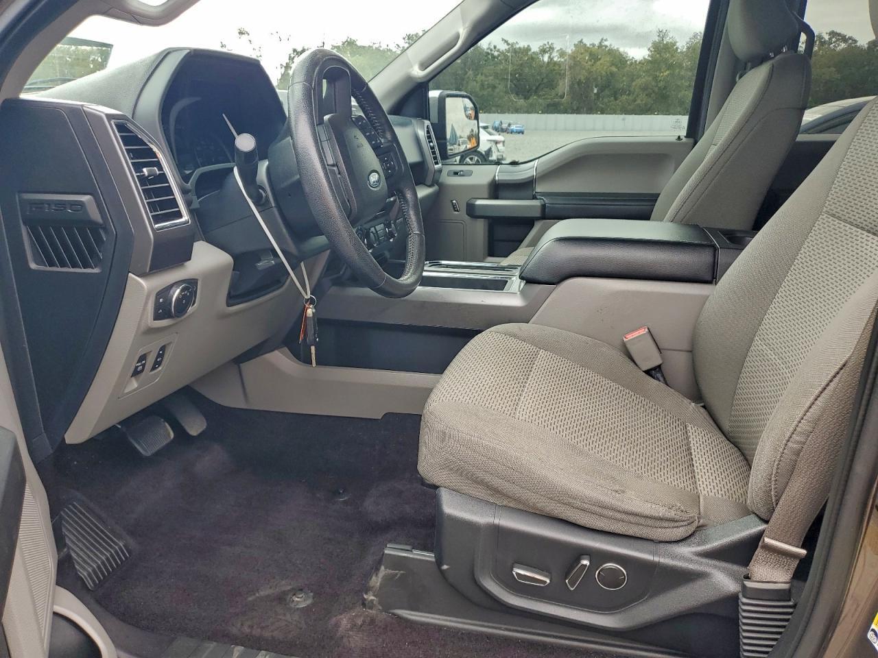 2016 Ford F150 Supercrew - Фото 7