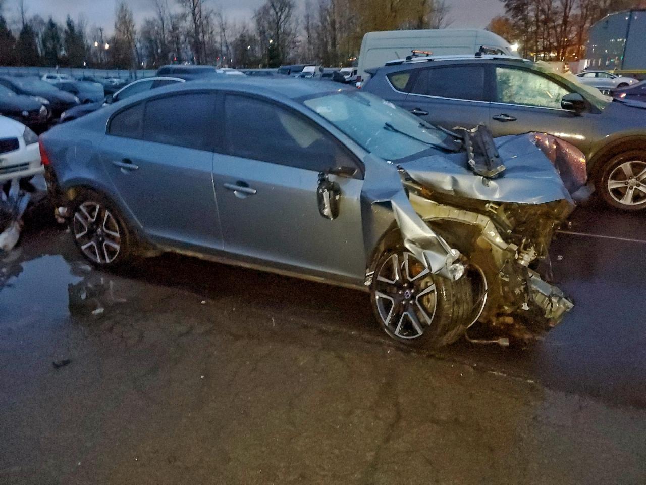 2017 Volvo S60 Dynamic - Фото 4