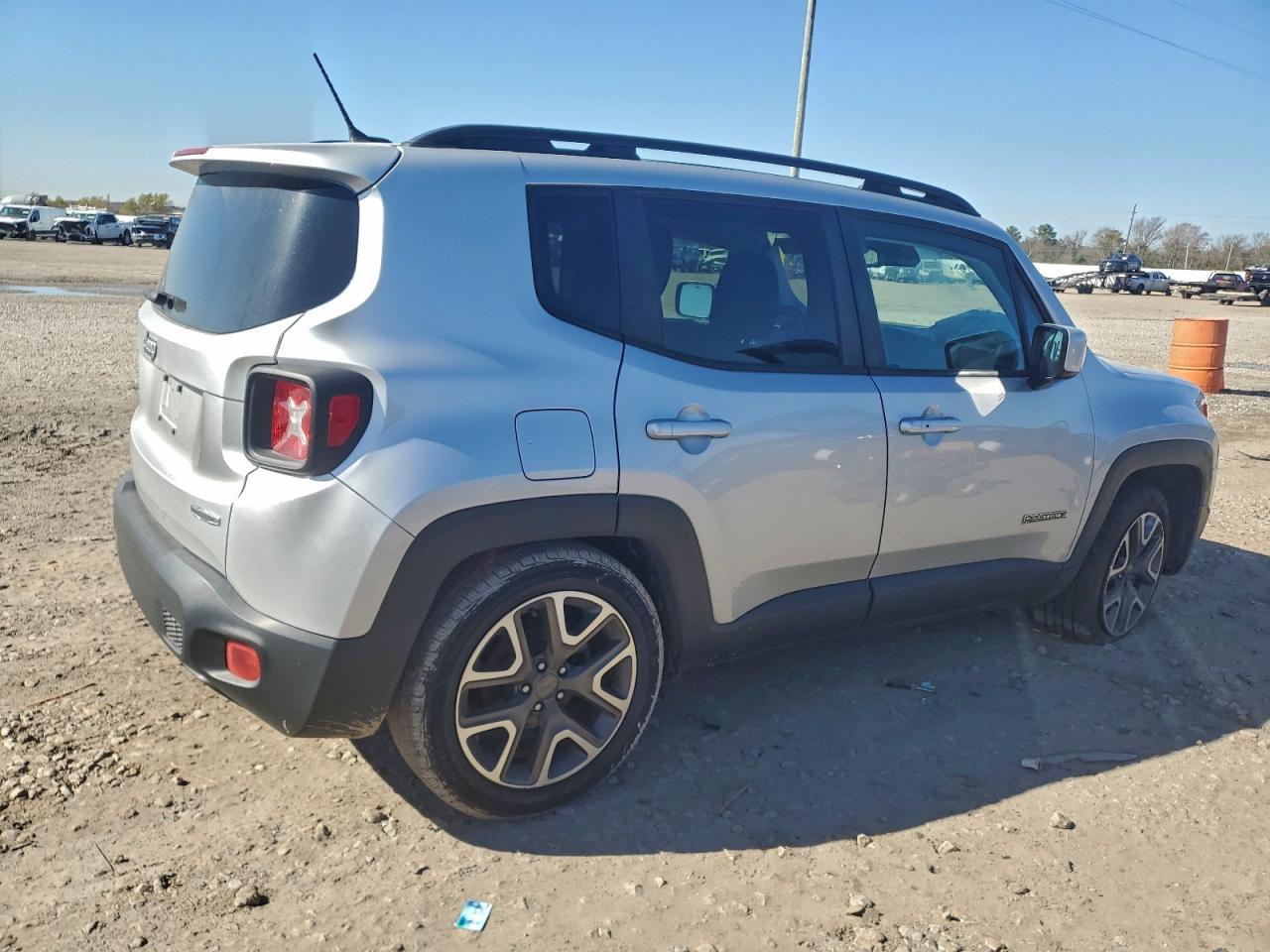 2017 Jeep Renegade Latitude - Фото 3