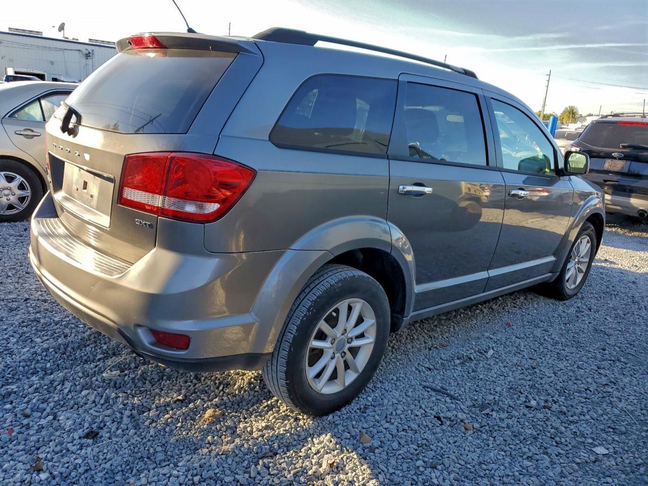 2013 Dodge Journey Sxt - Image 3