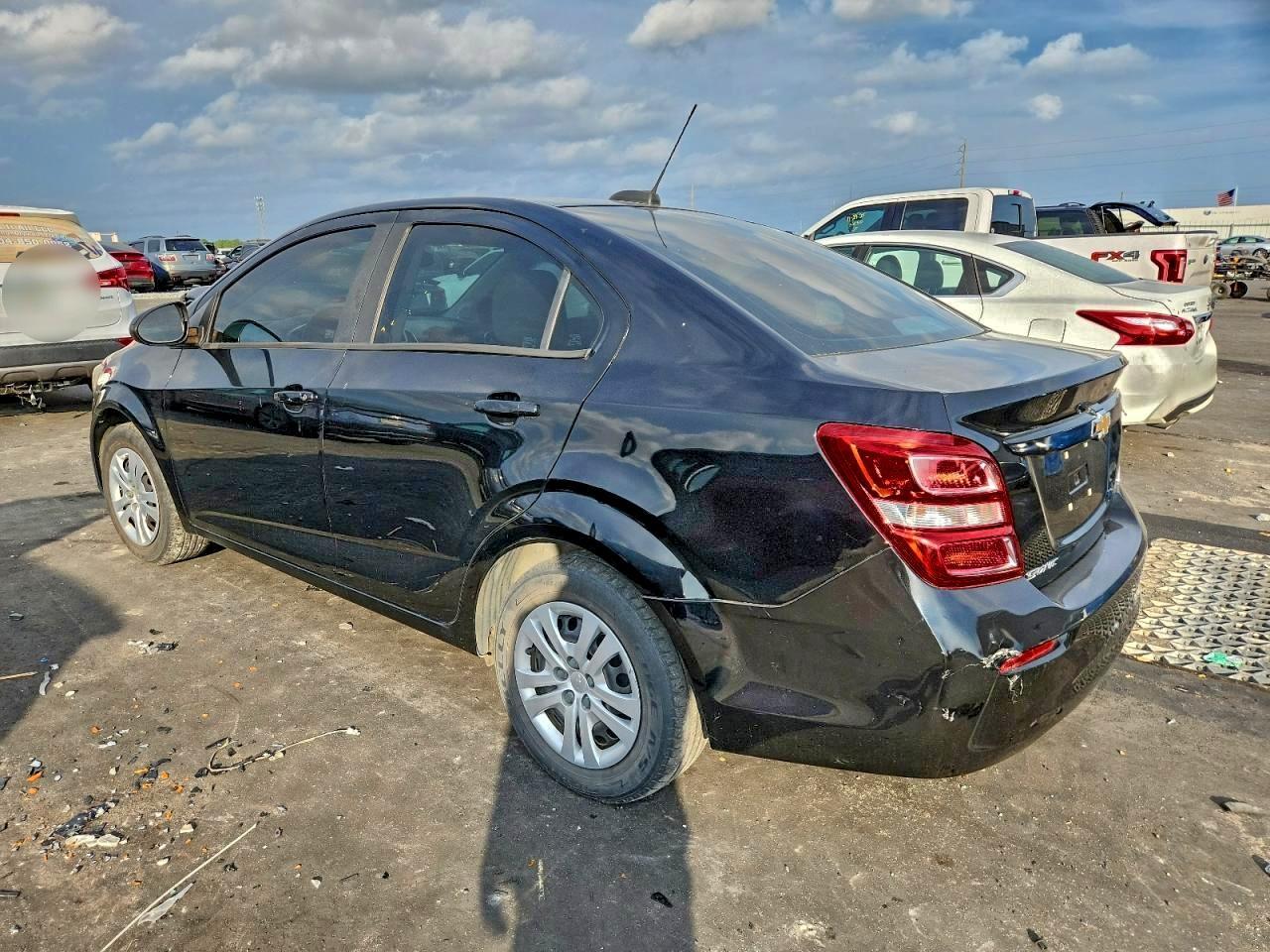 2017 Chevrolet Sonic Ls - Image 2