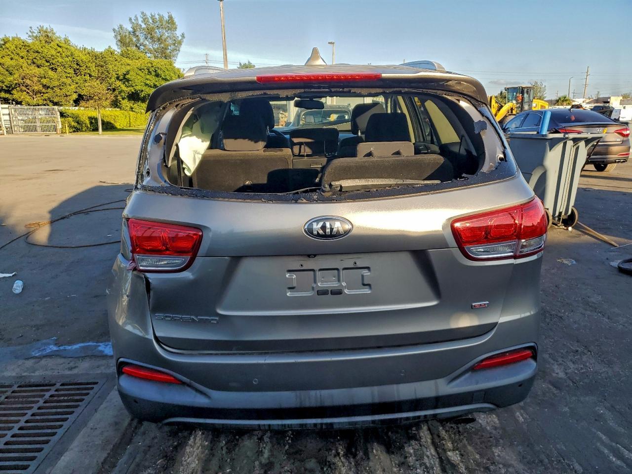 2017 Kia Sorento Lx - Фото 6