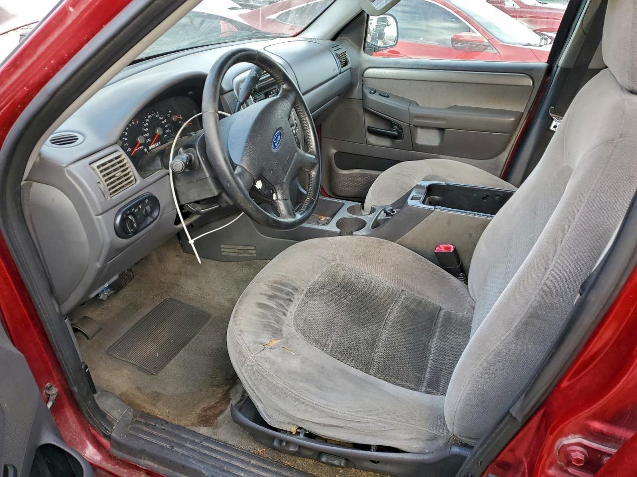 2004 Ford Explorer Xlt - Image 7