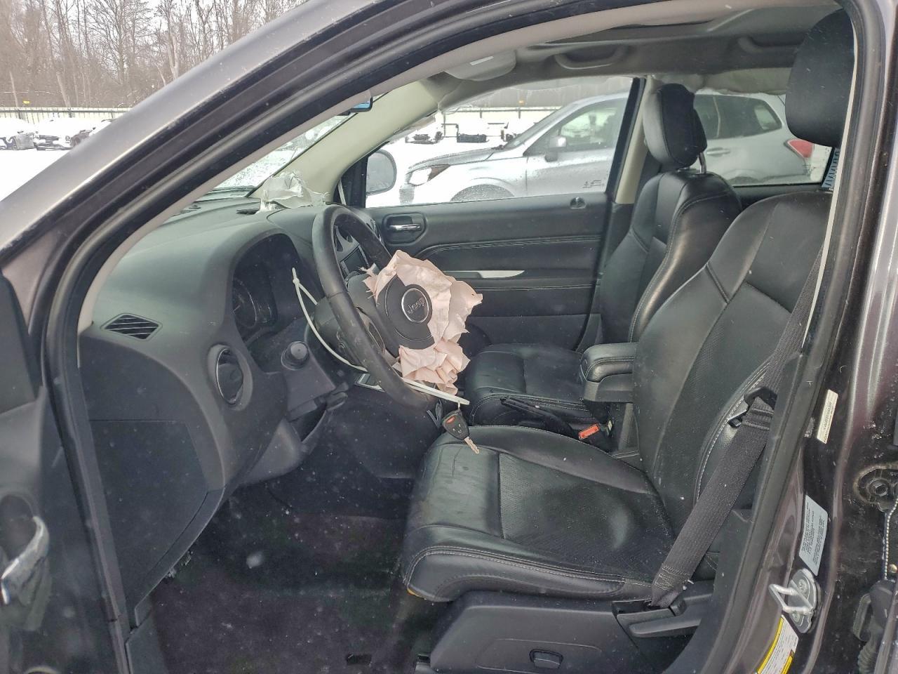 2016 Jeep Compass Latitude - Фото 7