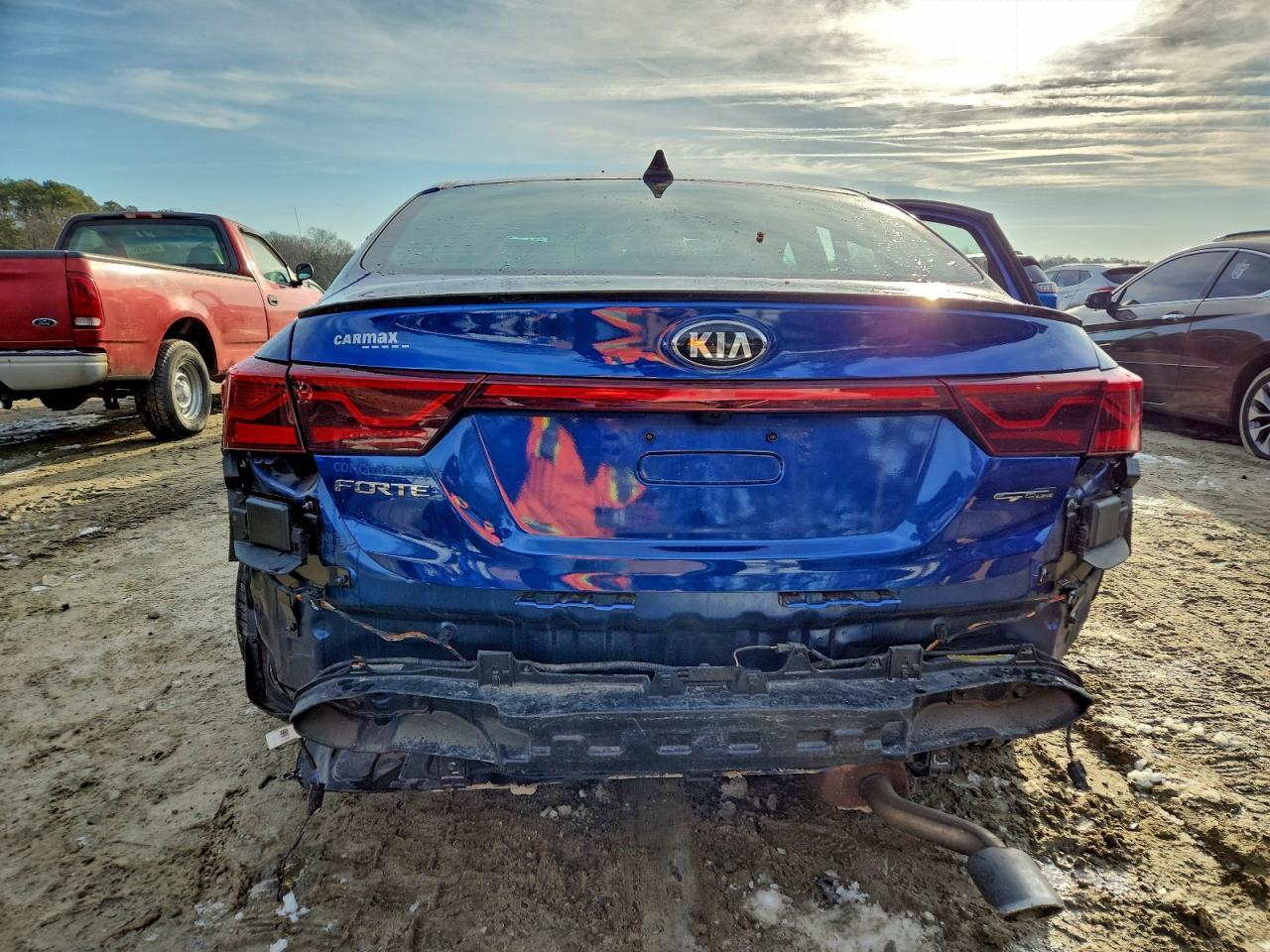 2021 Kia Forte Gt Line - Фото 6