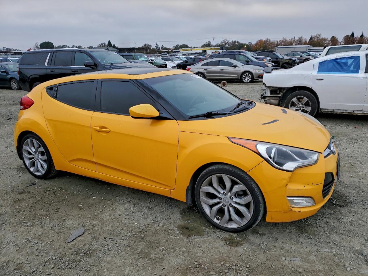 2013 Hyundai Veloster - Image 4