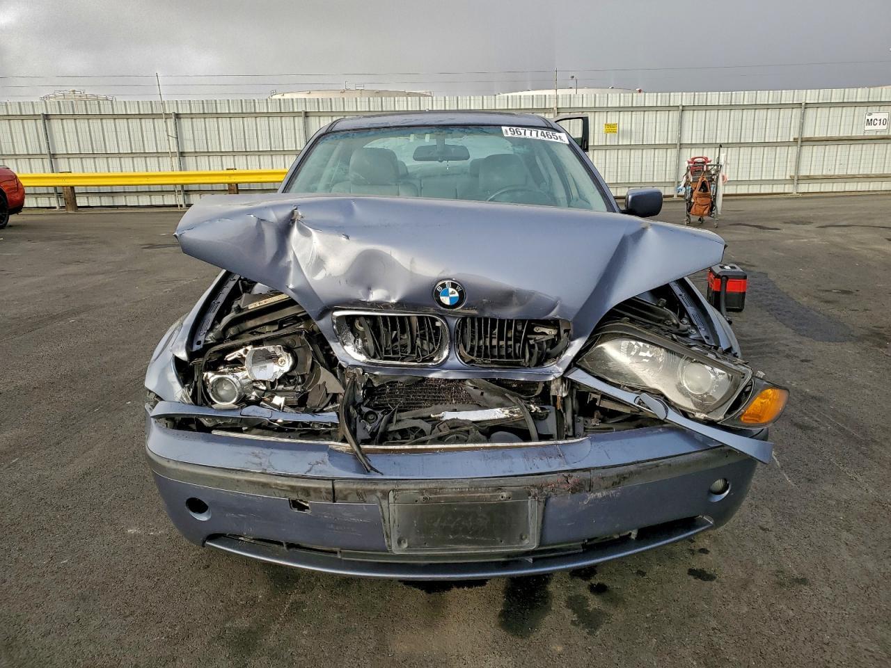 2002 BMW 325 Xi - Image 5