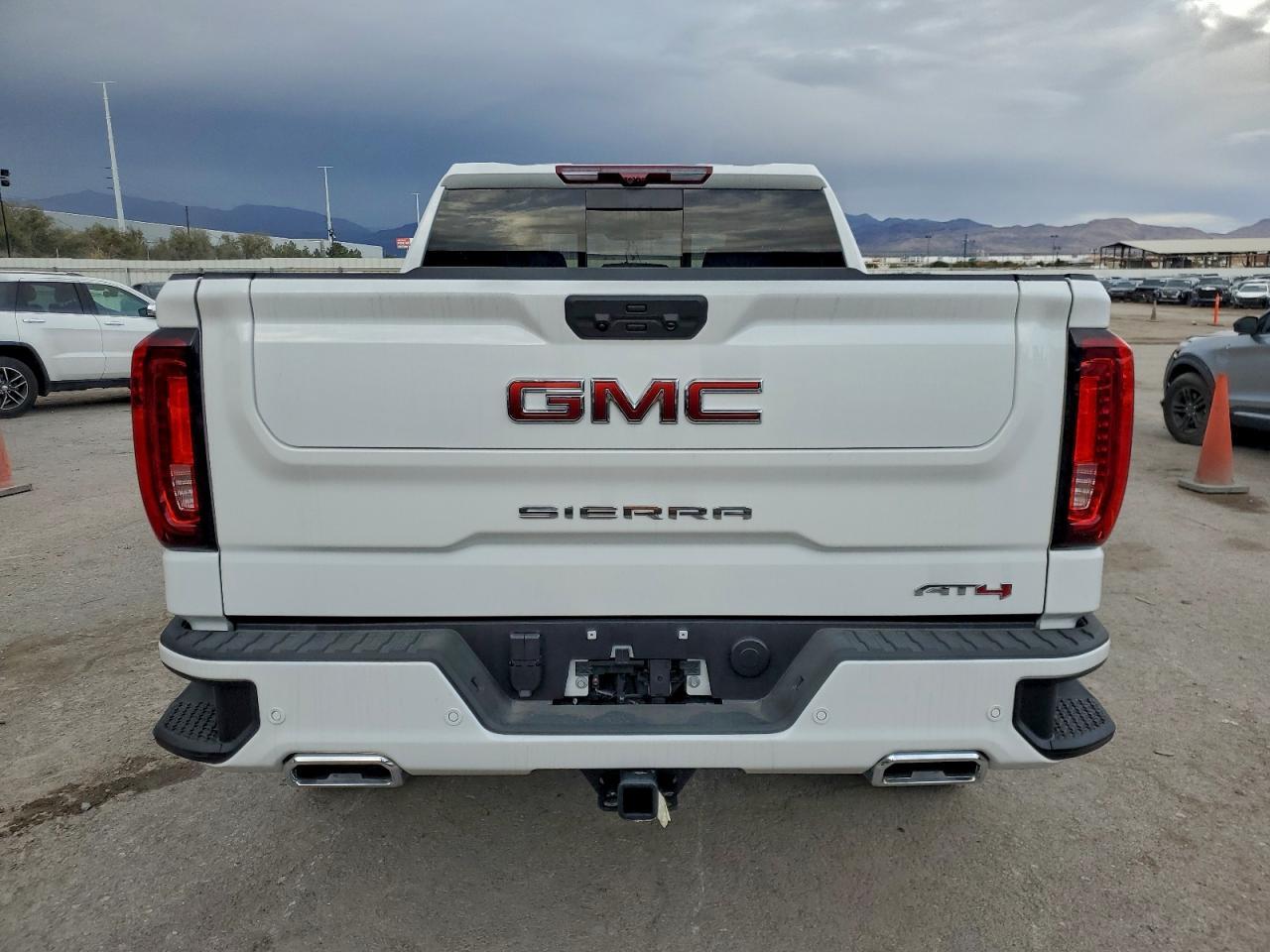 2025 GMC Sierra K1500 At4 - Image 6