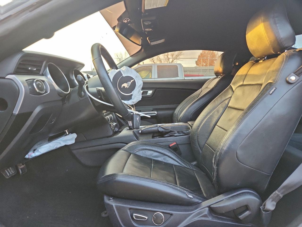 2019 Ford Mustang - Фото 7