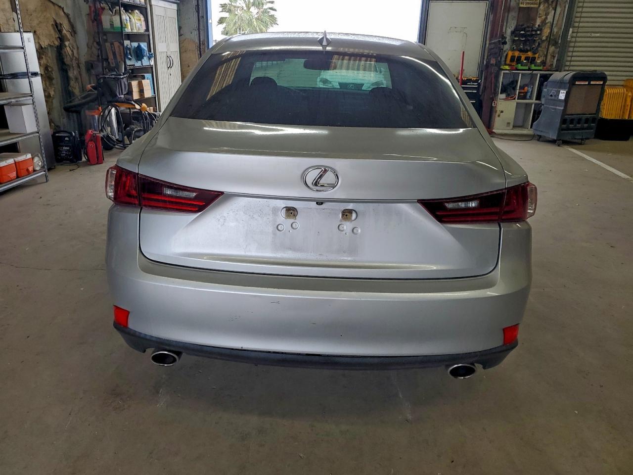 2016 Lexus Is 200T Base - Фото 6