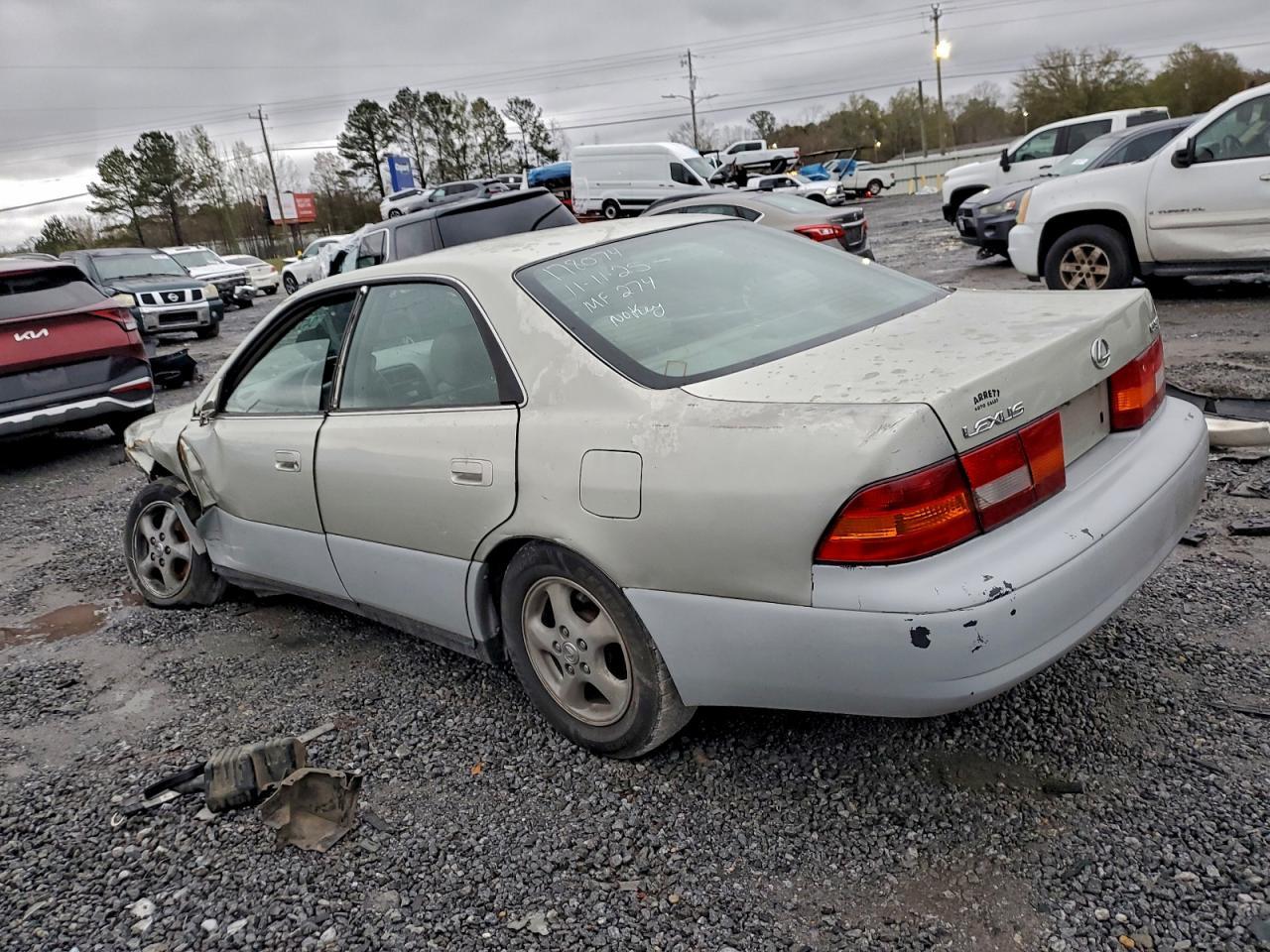 1999 Lexus Es 300 - Фото 2