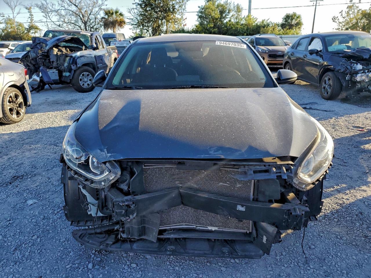 2021 Kia Forte Fe - Image 5