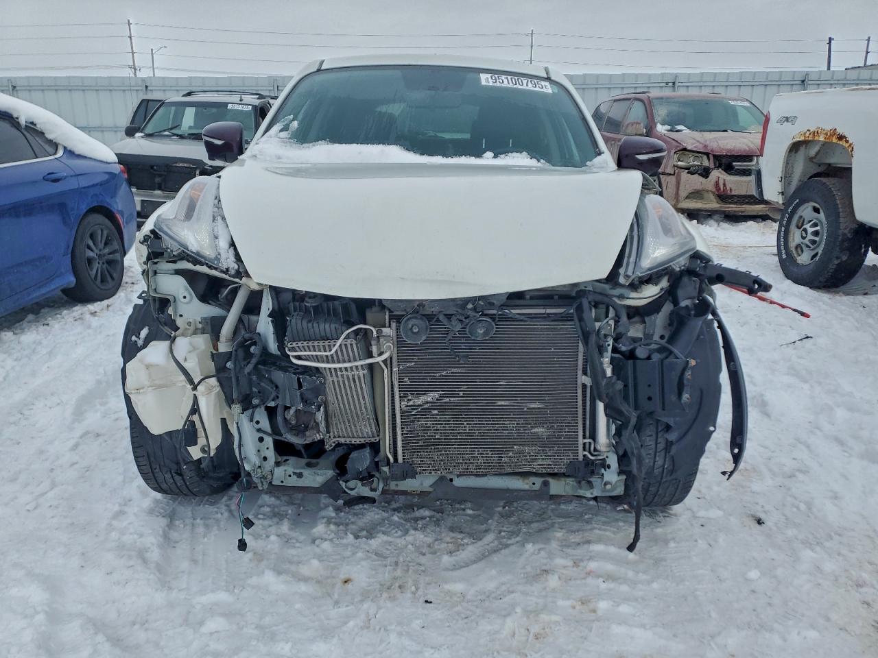 2015 Nissan Juke S - Фото 5